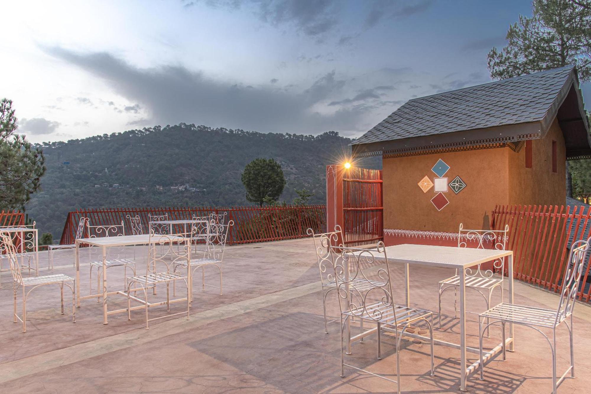 A Kasauli Ggaon By Echor Hotel Exterior photo